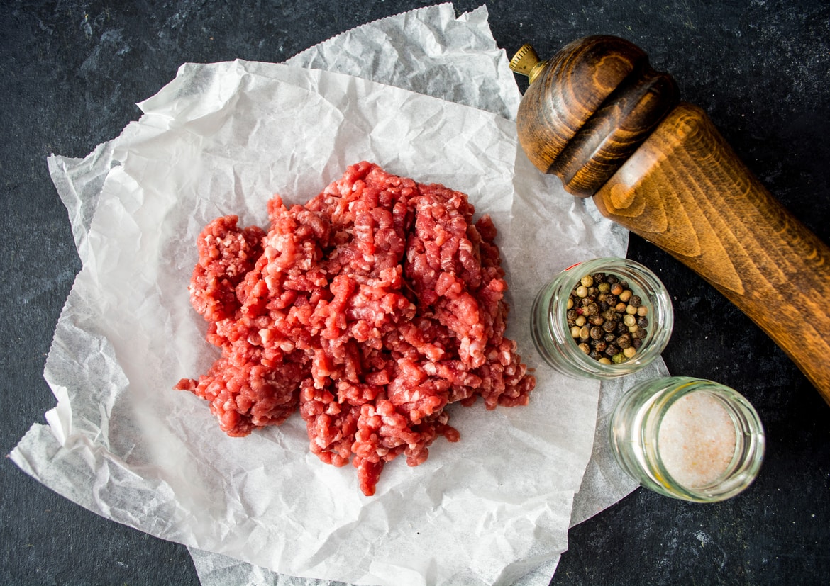 Cevapi Recipe, Preparing the Meat