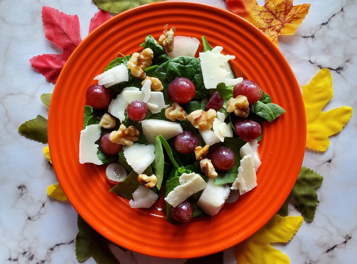 French Salad with Walnuts, Pears, and Grapes | Cardamom Magazine