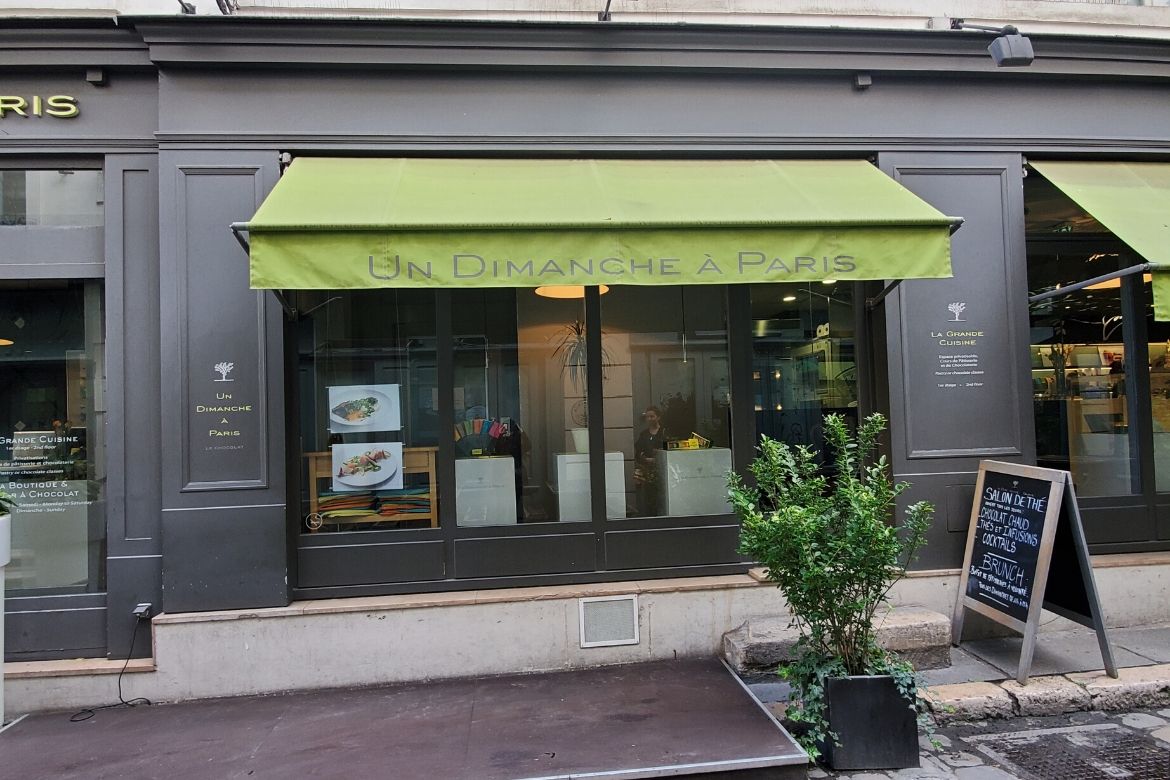 Un Dimanche a Paris Restaurant - Paris, France