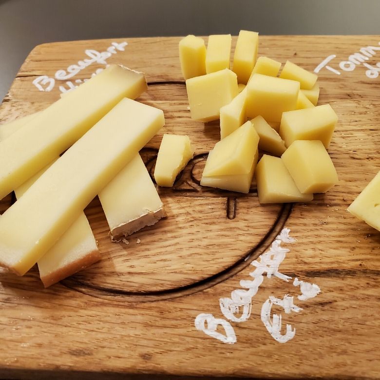 Enjoying a Paris Fromagerie (Cheese Shop)