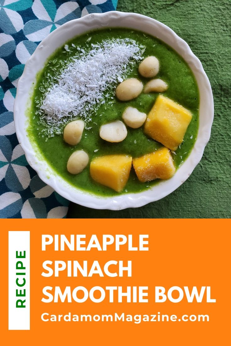 Pineapple spinach smoothie bowl